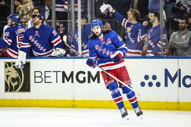 Stanley Cup Champion looking forward to playing with Rangers center -  Forever Blueshirts