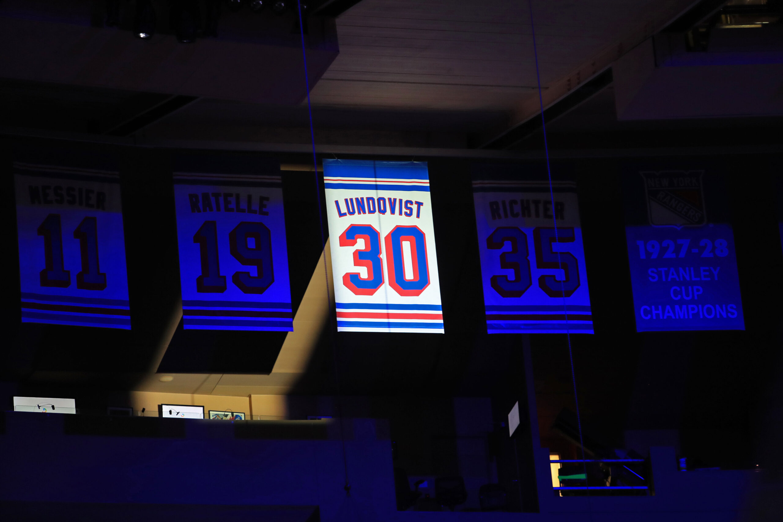 Henrik Lundqvist's No. 30 raised to new home in MSG rafters