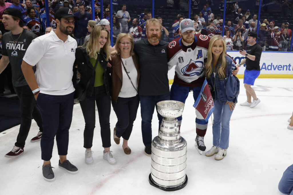 WATCH: Colorado Avalanche dent Stanley Cup during postgame