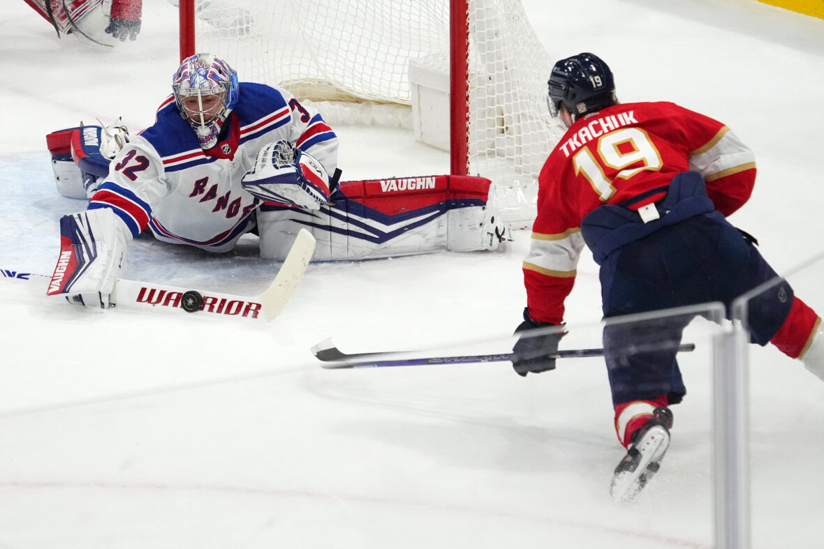 Rangers battle but rally falls short against Panthers in 43 loss