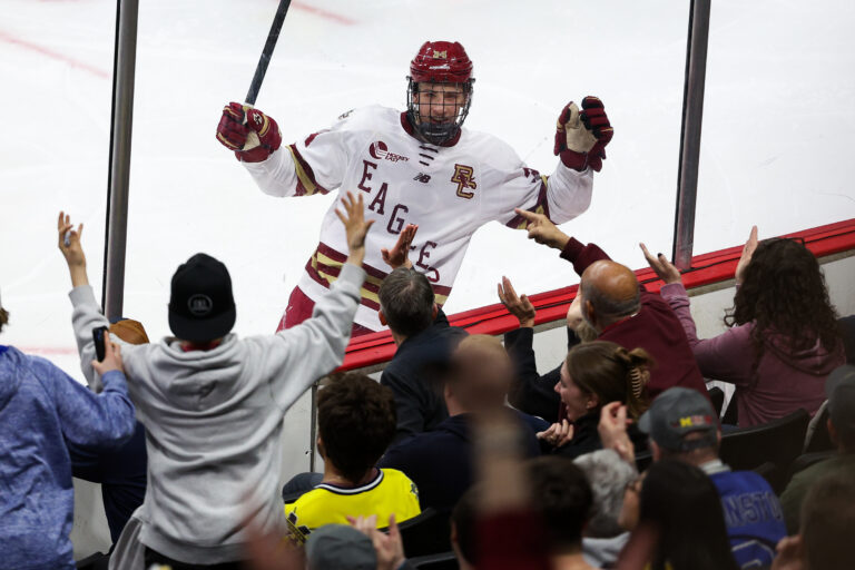 NCAA Hockey: Frozen Four 