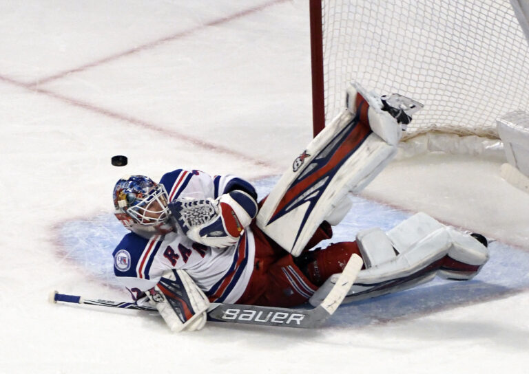 NHL: New York Rangers at Chicago Blackhawks