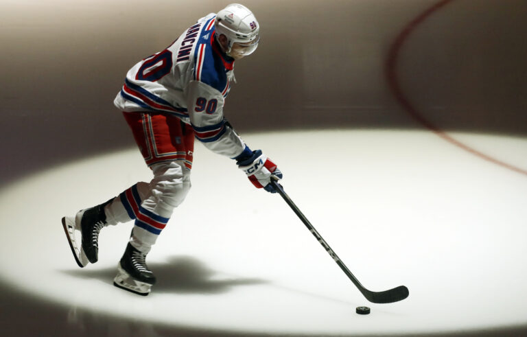 NHL: New York Rangers at Pittsburgh Penguins