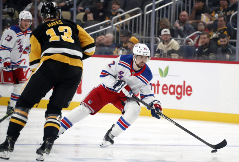 NHL: New York Rangers at Pittsburgh Penguins