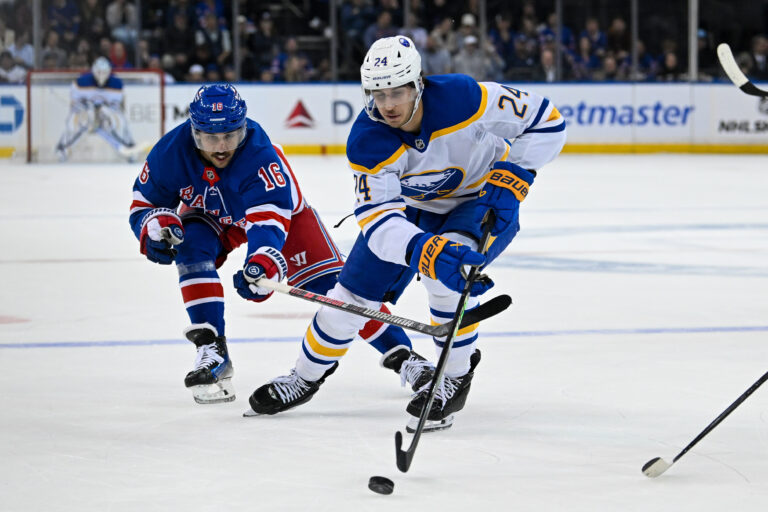 NHL: Buffalo Sabres at New York Rangers