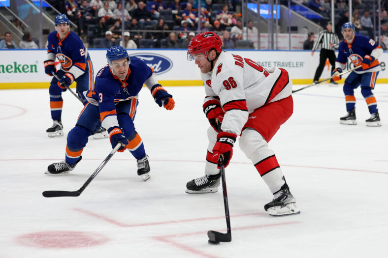 NHL: Carolina Hurricanes at New York Islanders